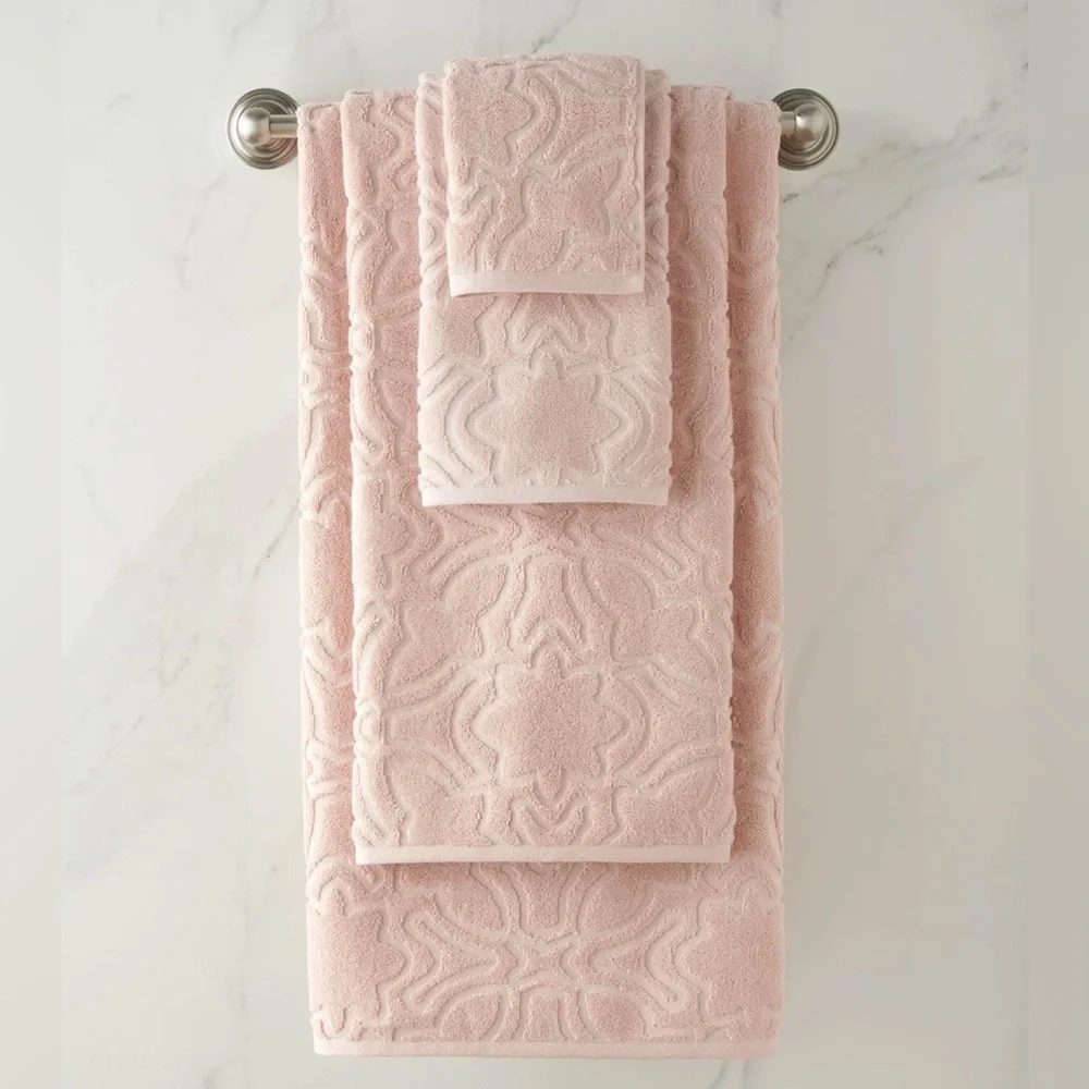 4 PC SET | SFERRA MORESCO BLUSH WASH TOWELS 12”sq JACQUARD MOTIF NWT
